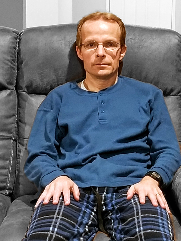 Tom on Couch-800x800